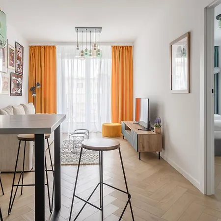 Rentplanet - Przedmiescie Olawskie 아파트