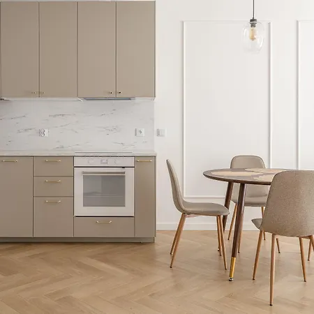 Rentplanet - Przedmiescie Olawskie 아파트